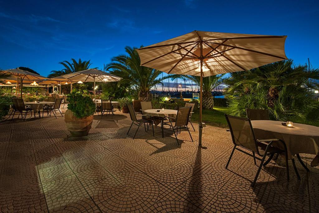 Hotel Parco Delle Cale Puntone di Scarlino Exteriör bild