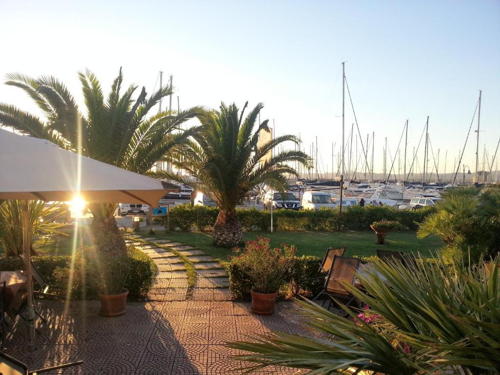 Hotel Parco Delle Cale Puntone di Scarlino Exteriör bild